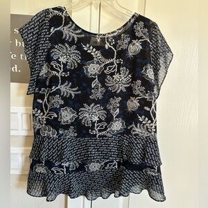 Cabi hybrid print peplum short sleeve top